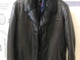 Vyriška odinė striukė (avikailis)