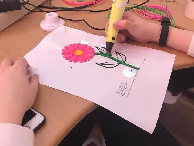 Vaikiškas 3D rašiklis, skirtas piešti trimačius objektus. - 1
