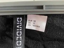 Parduodu įvairių drabužių