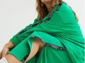 Superinis kostiumas iš HM