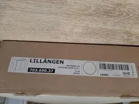 IKEA spintelė, praustuvė, veidrodis, maišytuvas