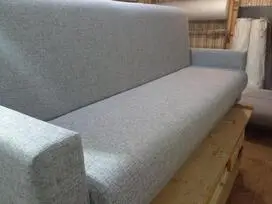 NAUJOS sofos iš dirbtuvių