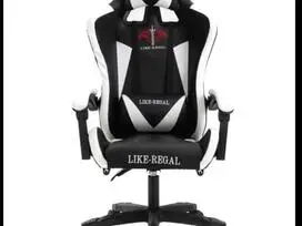 Naujos kompiuterio kėdės