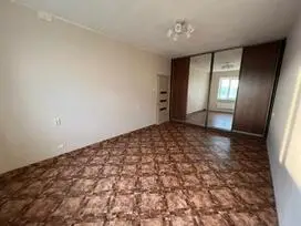 1 miegamasis, 39 kv. m. pastatyti 2011 m.