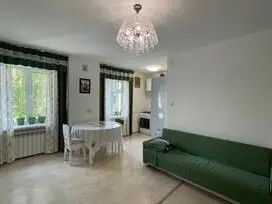 3 kambarių, 53 m², Namas mūrinis - renovuotas