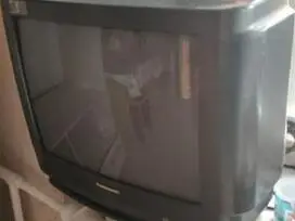 Parduodamas televizorius, veikiantis