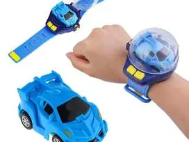 Laikrodis su įmontuotu nuimamu mini RC automobiliu - 7