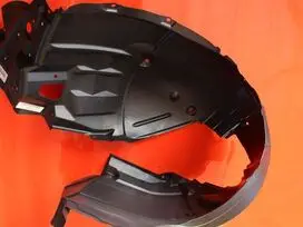 Priekinis vairuotojo pusės posparnis