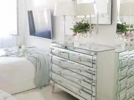 Staliukai, komodos, veidrodiniai baldai - 11