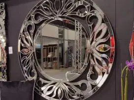 Klasikiniai ir modernūs veidrodžiai - 15