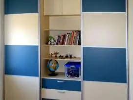 Stumdomų durų gamyba, spintos slankiojančiomis durimis, pertvaros, drabužinės, baldų gamyba