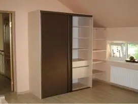 Stumdomų durų gamyba, spintos slankiojančiomis durimis, pertvaros, drabužinės, baldų gamyba - 13