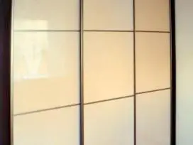 Stumdomų durų gamyba, spintos slankiojančiomis durimis, pertvaros, drabužinės, baldų gamyba - 24