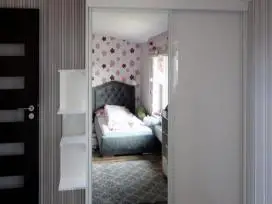 Stumdomų durų gamyba, spintos slankiojančiomis durimis, pertvaros, drabužinės, baldų gamyba - 29